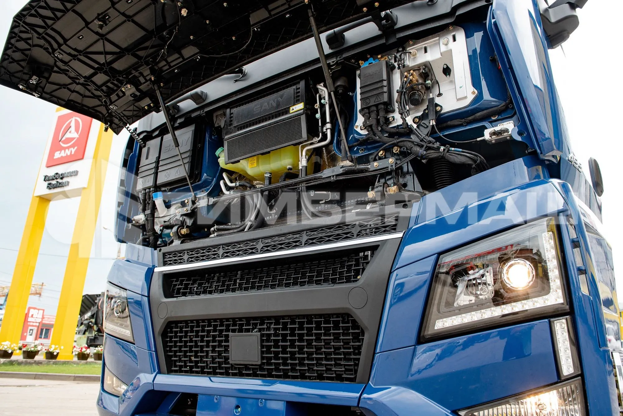 Седельный тягач SANY S490 синий фото 10