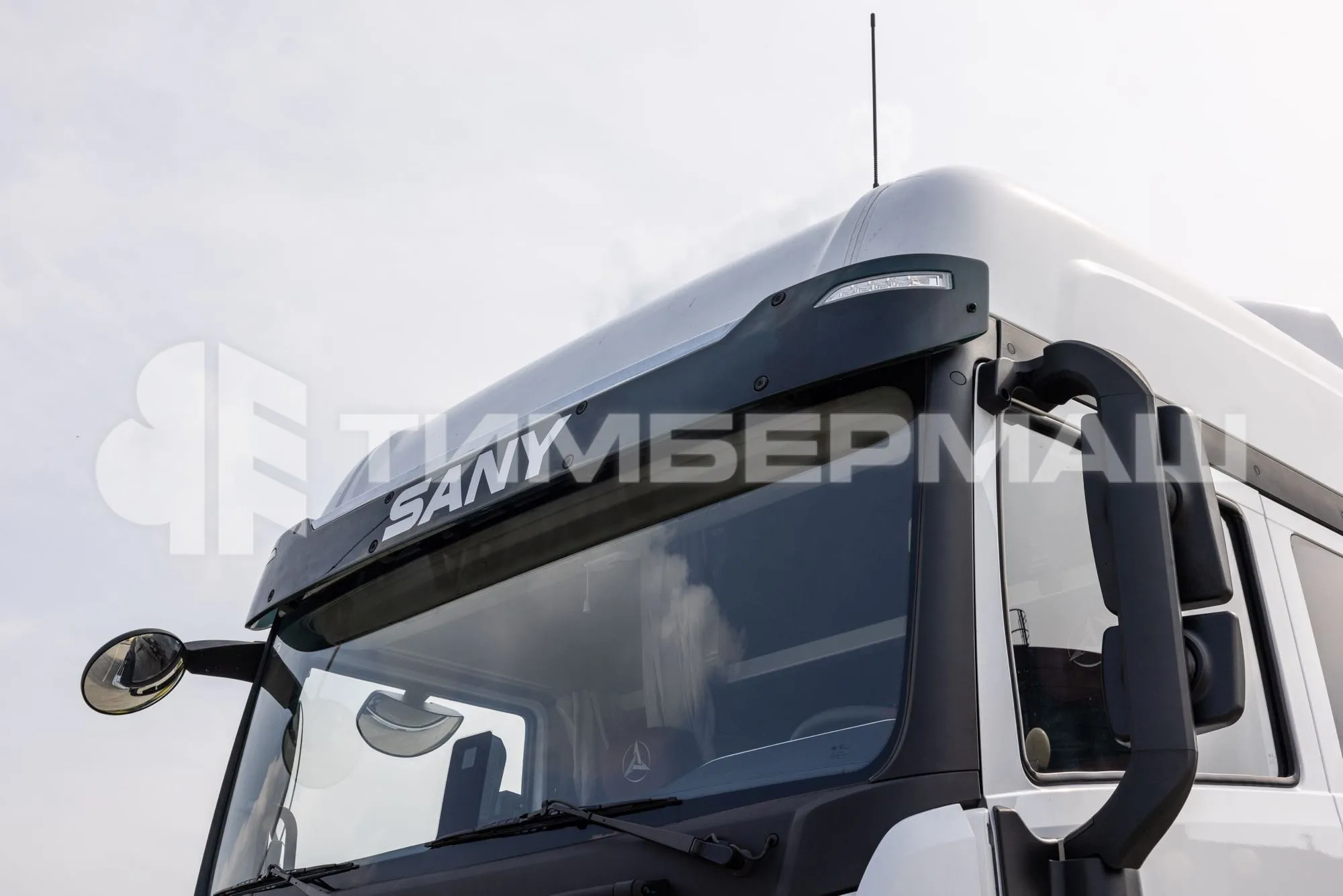 Седельный тягач SANY D525A 6x4 фото 17